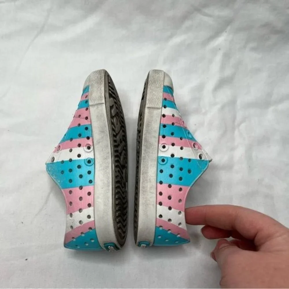 Native Kids Pink Blue Stripe Jefferson Slip-On water outdoor Shoes Child size 7